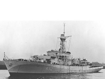 WEM 1/350 HMS Portchester Castle (K362) Castle Class Corvette (K 3580)
